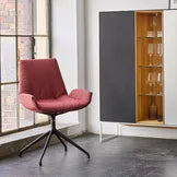 Team 7 lui plus Stuhl mit Drehgestell und cubus pure Highboard