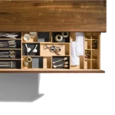 Team 7 nox Sideboard, Detailansicht Besteckeinsatz