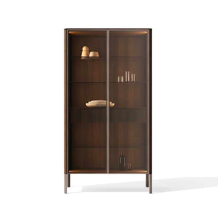 Team 7 nya Vitrine in Eiche geräuchert mit indirekter Beleuchtung